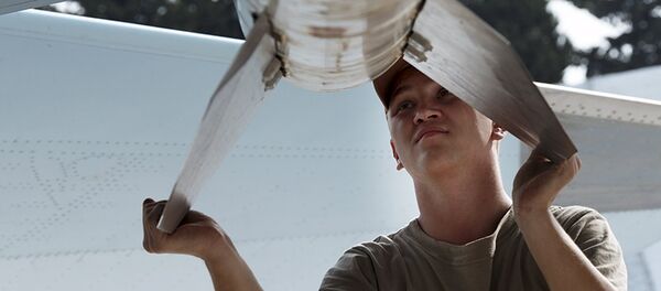 Técnico de mantenimiento de aeronaves en el aeródromo de Hmeymim en Siria (Archivo) - Sputnik Mundo