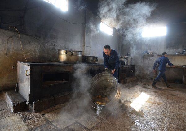 Posiciones del Ejército sirio junto a Qatana - Sputnik Mundo