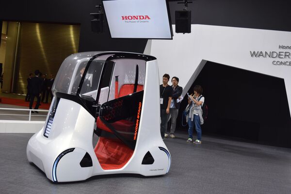 Coches futuristas en el Tokyo Motor Show 2015 - Sputnik Mundo