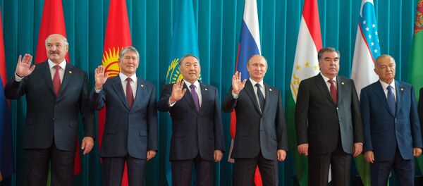 Líderes de los estados miembros de la CEI (archivo) - Sputnik Mundo