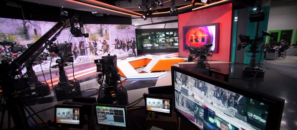 Un estudio de la cadena RT - Sputnik Mundo