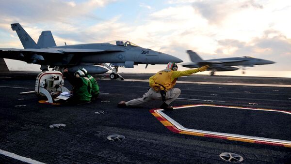 F/A-18 Super Hornet, cazabombardero estadounidense - Sputnik Mundo