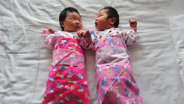 Babés recién nacidas en Pekín, China - Sputnik Mundo