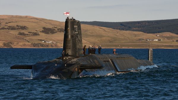 Submarino HMS Victorious, armado con misiles Trident - Sputnik Mundo