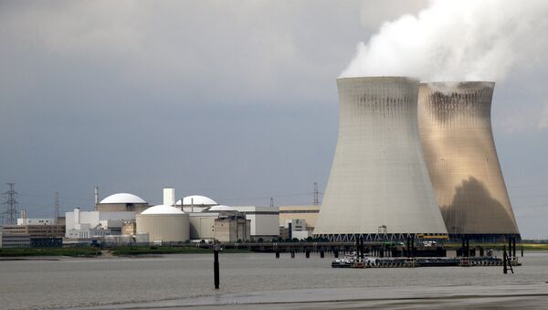 Central nuclear de Doel, Bélgica - Sputnik Mundo