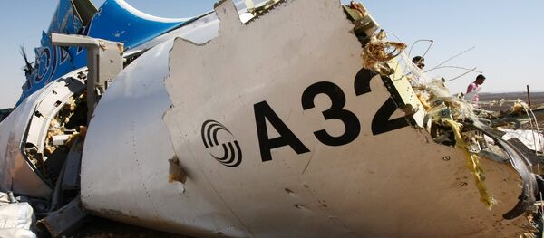 Los restos del avión ruso Airbus-321 siniestrado en Egipto - Sputnik Mundo