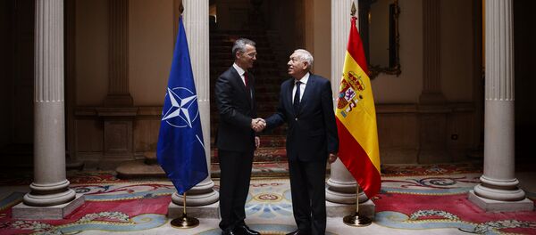 Secretario general de la OTAN, Jens Stoltenberg y ministro de Asuntos Exteriores de España, José Manuel García Margallo Secretario general de la OTAN, Jens Stoltenberg y ministro de Asuntos Exteriores de España, José Manuel García Margallo - Sputnik Mundo