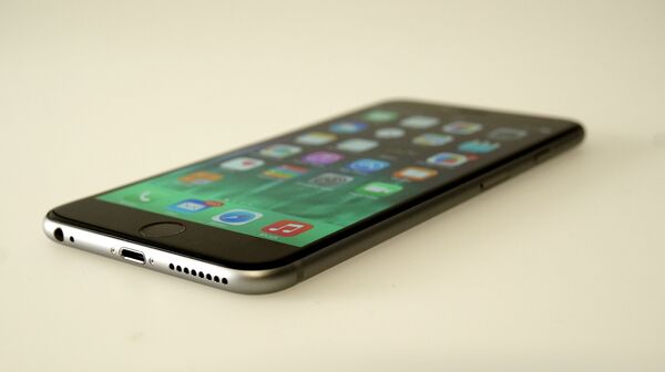 Un iPhone - Sputnik Mundo
