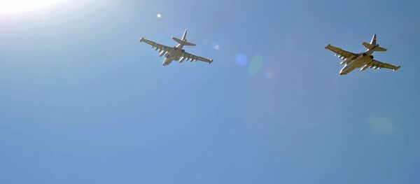 Cazas rusos Su-25 en la base aérea de Hmeymim - Sputnik Mundo