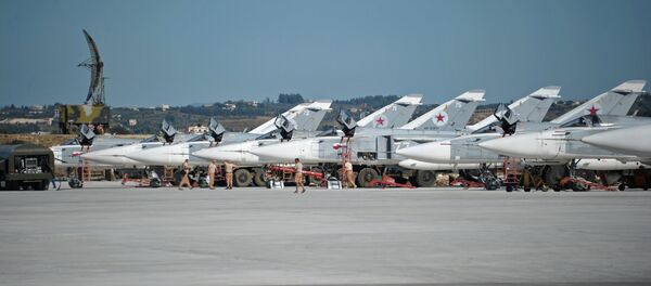 Cazas rusos Su-24 en Siria - Sputnik Mundo