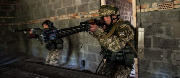 Marinos ucranianos durante los ejercicios - Sputnik Mundo