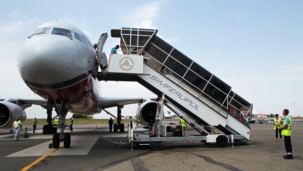 Pasajeros en el aeropuerto de Simferópol - Sputnik Mundo
