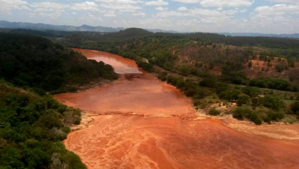 Río Doce en Brasil - Sputnik Mundo