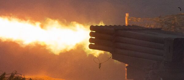 Lanzacohetes Grad (archivo) - Sputnik Mundo