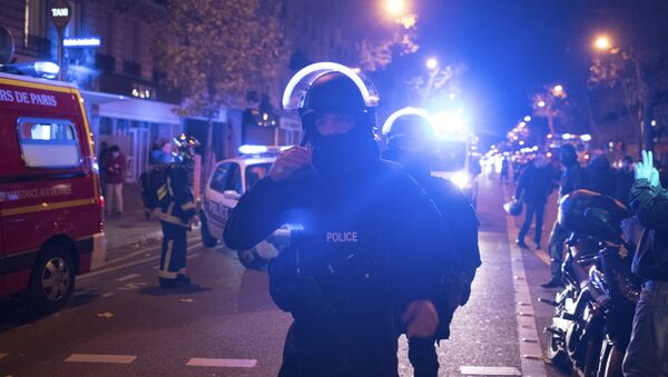 Francia moviliza a 1.500 militares para garantizar la seguridad tras ataques en París - Sputnik Mundo