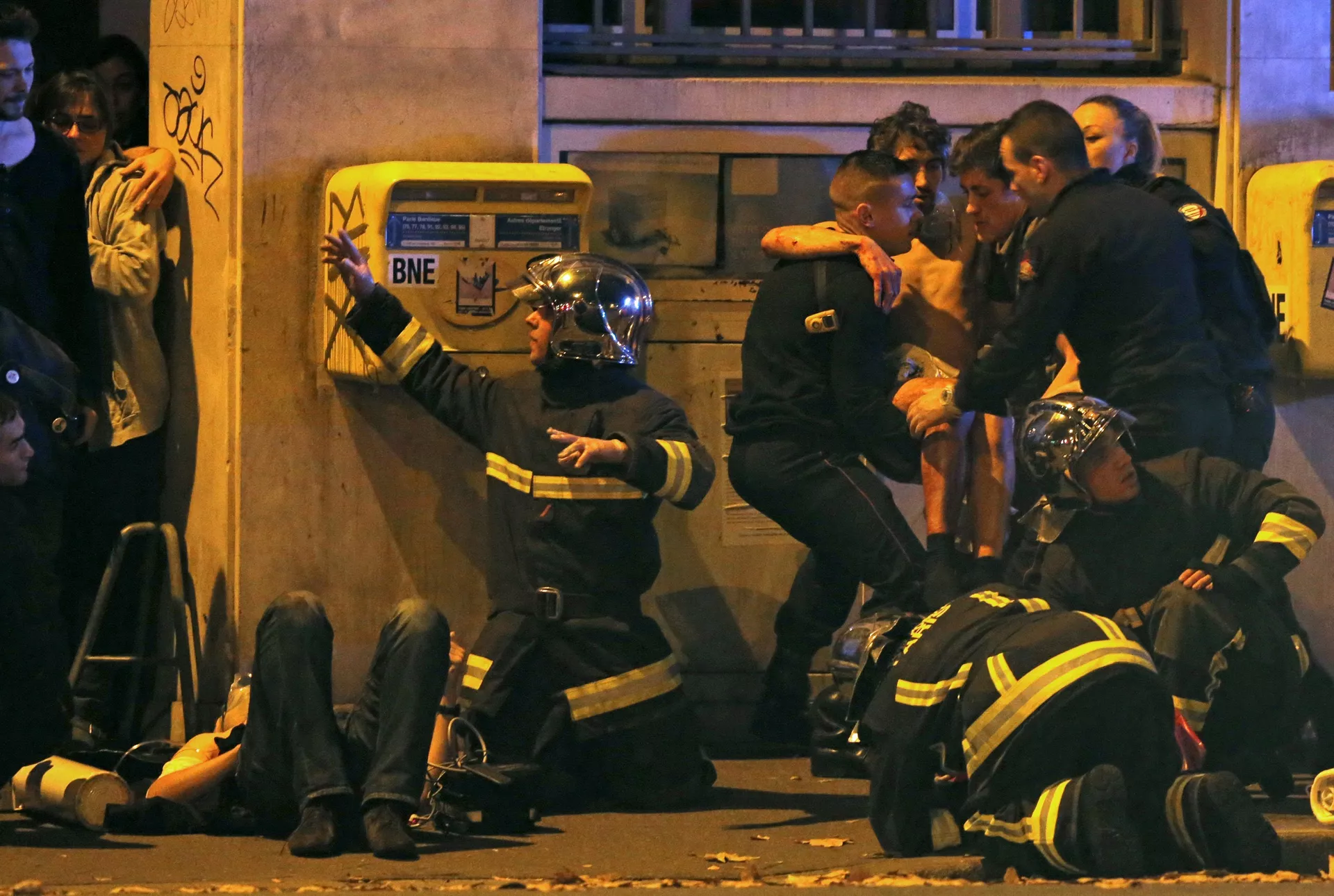 Atentado múltiple en París - Sputnik Mundo, 1920, 11.03.2021