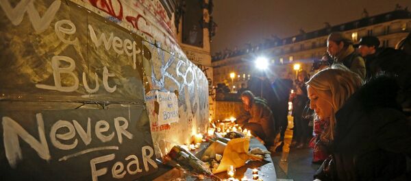 Los atentados en Francia marcan “un antes y un después”, según periodista argentina - Sputnik Mundo