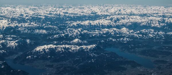 Militares rusos realizarán vuelo de observación sobre espacio aéreo de Austria - Sputnik Mundo