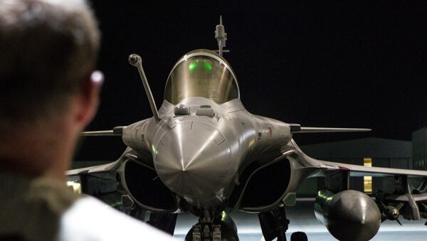 Caza polivalente francés Rafale - Sputnik Mundo