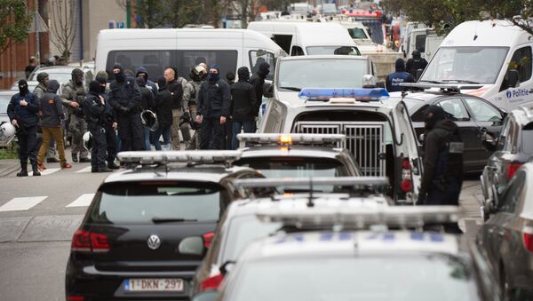 Operación policial en el distrito belga de Molenbeek - Sputnik Mundo