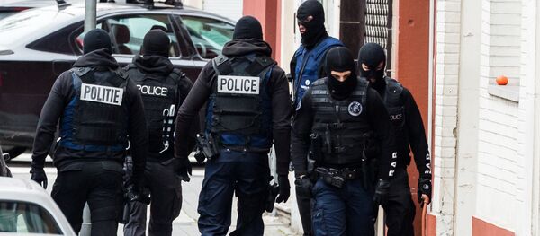 Policías en Bruselas - Sputnik Mundo