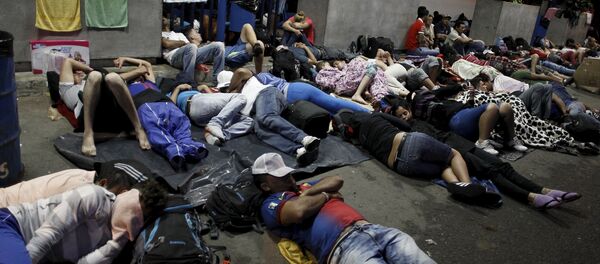 Migrantes cubanos en la frontera entre Costa Rica y Nicaragua - Sputnik Mundo