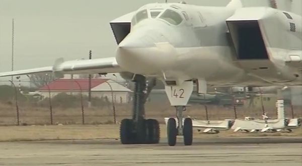 Bautismo de fuego de la aviación estratégica rusa en cielo sirio Bautismo de fuego de la aviación estratégica rusa en cielo sirio - Sputnik Mundo