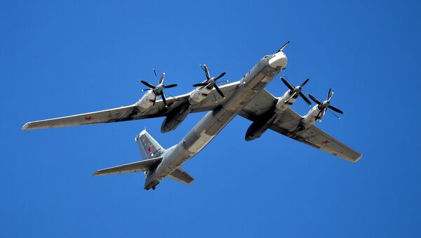 Bombardero estratégico Tu-95MS - Sputnik Mundo