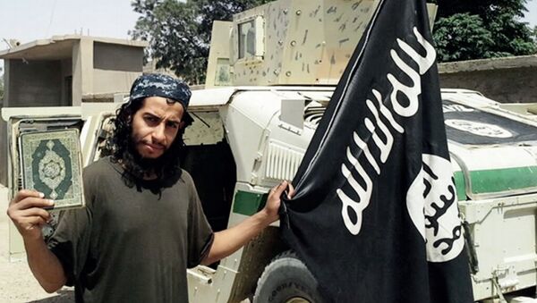 Abdelhamid Abaaoud, organizador de los atentados en París - Sputnik Mundo