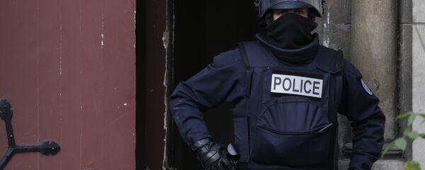 Policía de Francia (archivo) - Sputnik Mundo