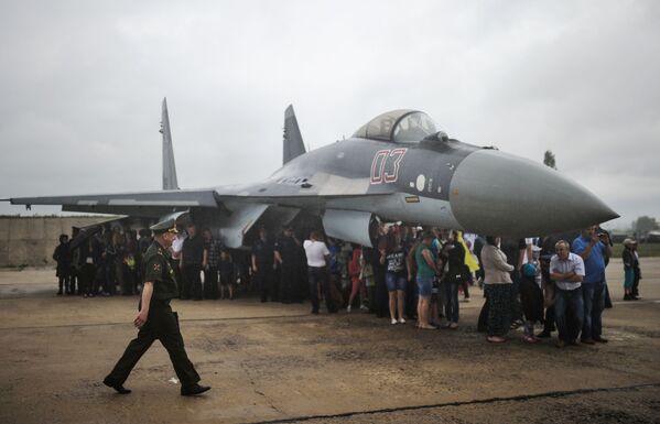 El caza polivalente Sukhoi Su-35 - Sputnik Mundo