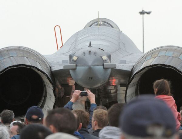 El caza polivalente Sukhoi Su-35 - Sputnik Mundo