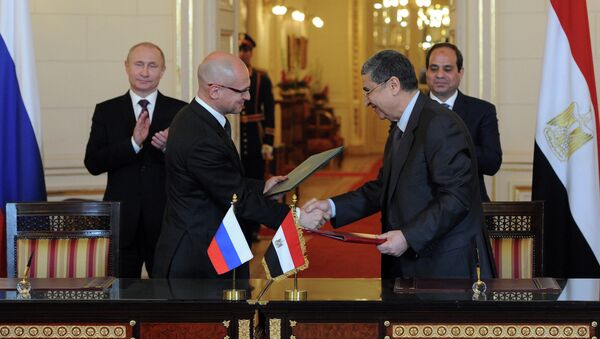 Delegaciones oficiales de Rusia y Egipto firman un convenio sobre el Desarrollo del Proyecto de Construcción de una Central Nuclear (archivo) Delegaciones oficiales de Rusia y Egipto firman un convenio sobre el Desarrollo del Proyecto de Construcción de una Central Nuclear (archivo) - Sputnik Mundo