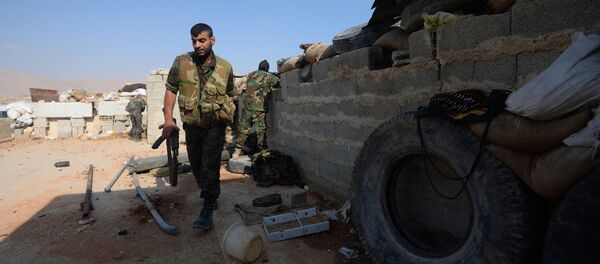 Al menos cuatro muertos por ataque de la coalición contra Ejército sirio Al menos cuatro muertos por ataque de la coalición contra Ejército sirio - Sputnik Mundo