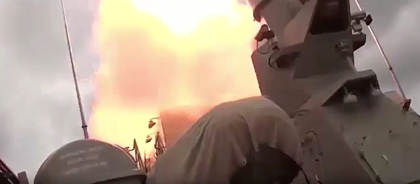 Flotilla del Caspio lanza 18 misiles de crucero contra terroristas en Siria - Sputnik Mundo