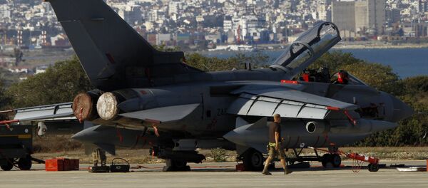 Un avión Tornado de las Fuerzas Aéreas de Gran Bretaña en la base RAF Akrotiri - Sputnik Mundo