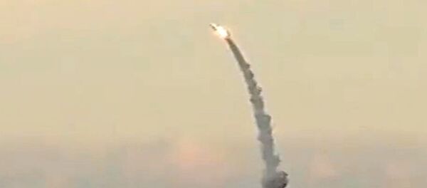 Lanzamiento del misiles de crucero Kalibr (archivo) - Sputnik Mundo