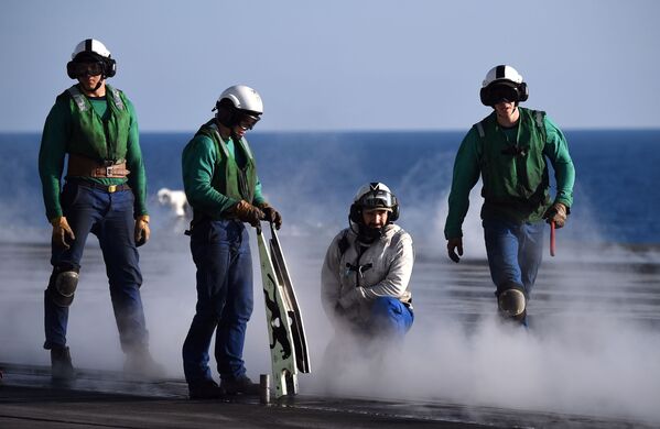 El portaaviones Charles de Gaulle - Sputnik Mundo