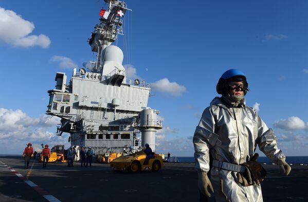 El portaaviones Charles de Gaulle - Sputnik Mundo