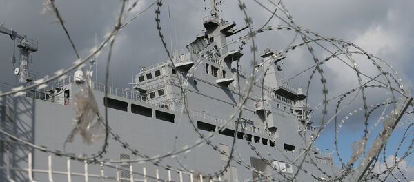 Portahelicópteros Mistral en el astillero de Saint-Nazaire, Francia - Sputnik Mundo