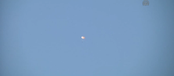 Un piloto del Su-24 supuestamente murió por ataque desde tierra - Sputnik Mundo