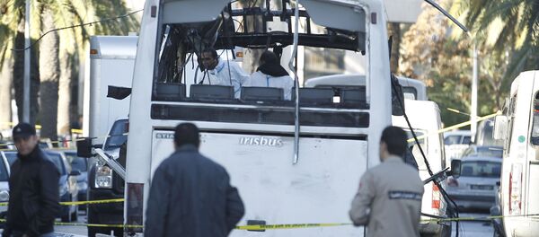 Estado Islámico reivindica explosión de autobús de guardia presidencial de Túnez - Sputnik Mundo