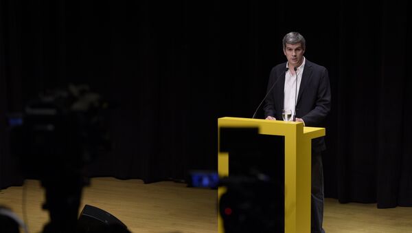 Marcos Pena, who will assume as Chief of Cabinet of President-elect Mauricio Macri next December 10, speaks during a press conference announcing future ministers, in Buenos Aires on November 25, 2015. - Sputnik Mundo