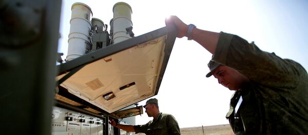 Sistema transportable de misiles S-400 Triumf - Sputnik Mundo