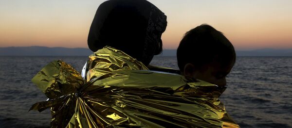 Refugiados afganos en la costa de la isla Lesbos, Grecia - Sputnik Mundo