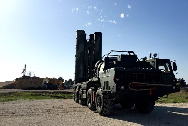 Sistema antiaéreo ruso S-400 Triumf en Siria - Sputnik Mundo