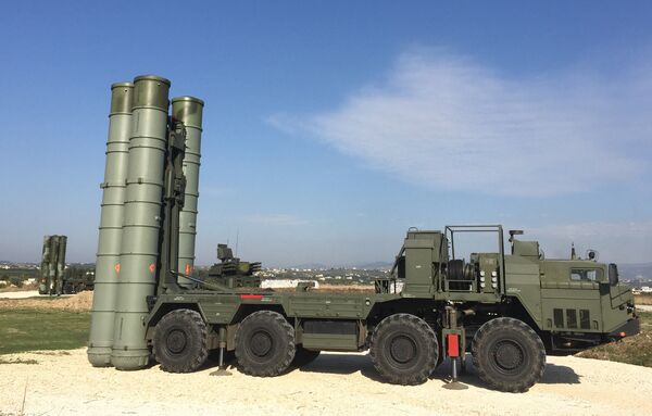 Sistema antiaéreo ruso S-400 Triumf en Siria - Sputnik Mundo