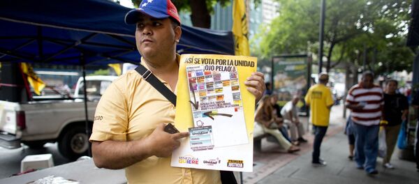 Se multiplican reclamos para contener violencia política en Venezuela - Sputnik Mundo