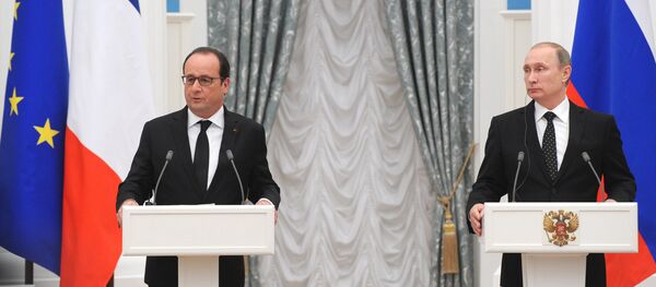 Presidente de Francia, François Hollande y presidente de Rusia, Vladímir Putin - Sputnik Mundo