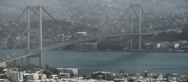 Estrecho del Bósforo en Estambul Estrecho del Bósforo en Estambul - Sputnik Mundo